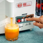 Geepas 4-in-1 Food Processor, 650W, GSB6147 - Image 2