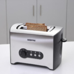 Geepas 2-Slice Bread Toaster, 900W | GBT6152 - Image 3