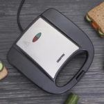 Geepas GGM6001 700W 2 Slice Grill Maker With Non-Stick Plates