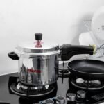 GEEPAS GPC326 5L ALUMINIUM PRESSURE COOKER - Image 2