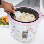 Geepas Grc35023 Non Stick 3.2L 1089W Multi Functional Automatic Rice Cooker With Measuring Cups - Image 2