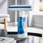 GEEPAS GWC63065UK CORDLESS WINDOW VACUUM CLEANER - Image 2