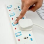 Geepas 5 Way Extension Socket | GES5802 - Image 3